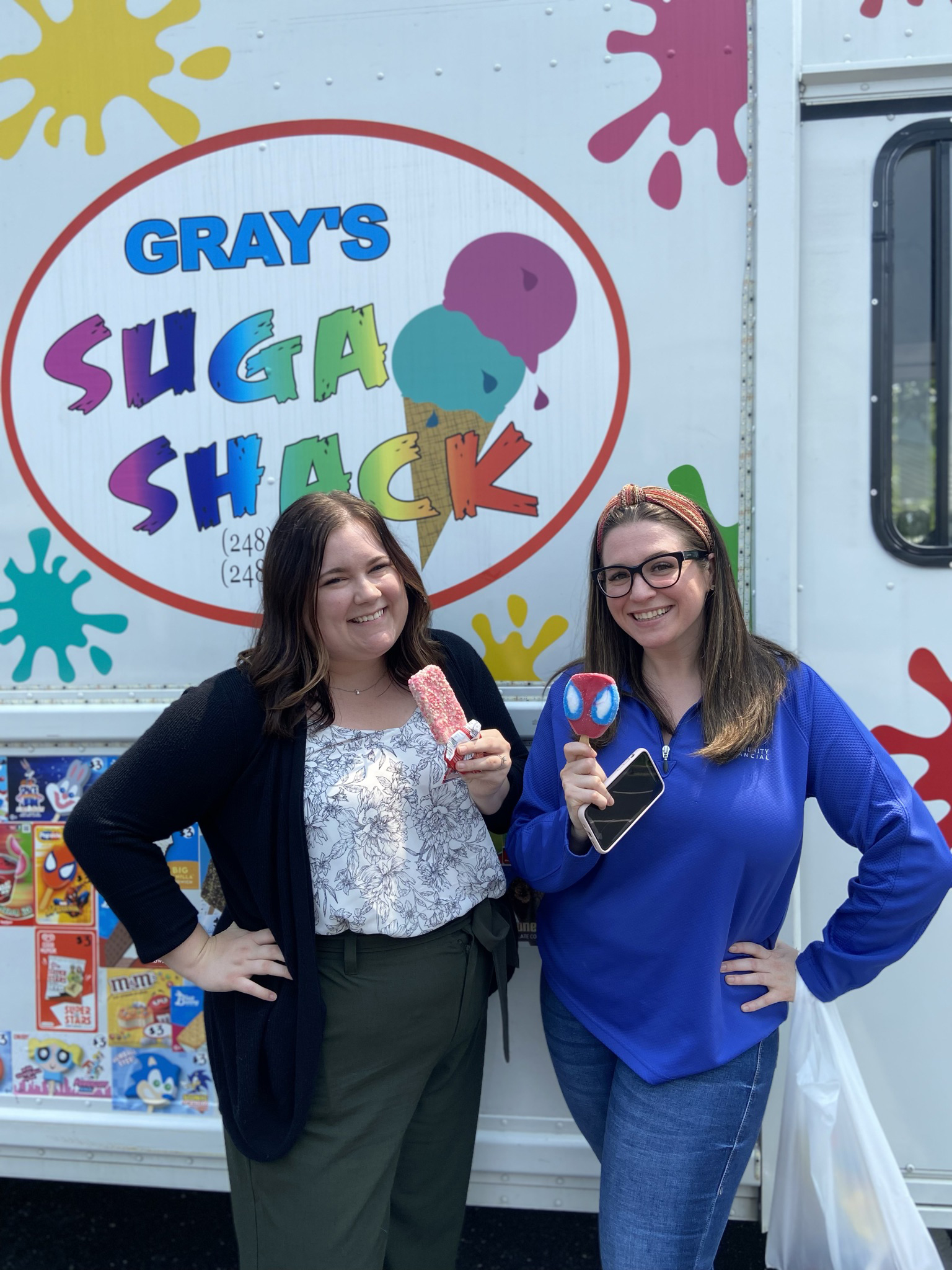 Victoria and Alex at the ice cream truck